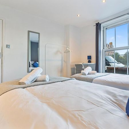 Impeccable 4-Bed House In Brixton London Villa Kültér fotó